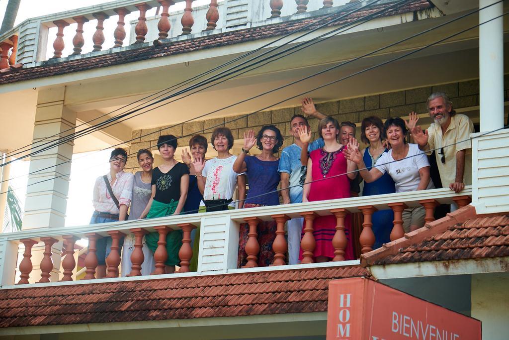 Hebron Inn Kochi Extérieur photo